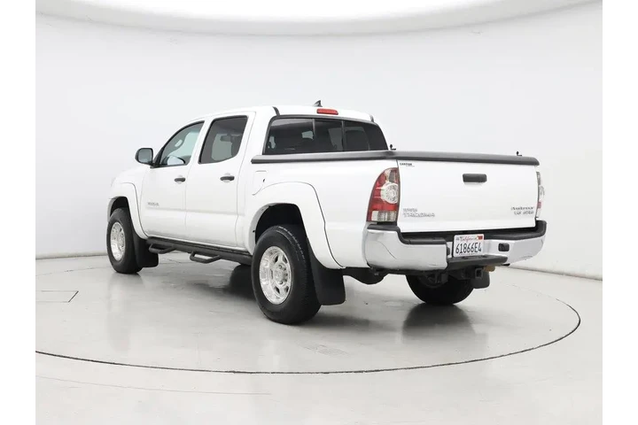 $22998 : Toyota Tacoma 2015 4x2 PreRu image 2