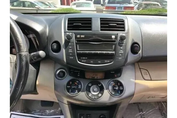 2009 RAV4 Limited image 7