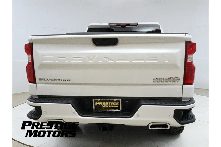 $43999 : 2022 Silverado 1500 High Coun image 6