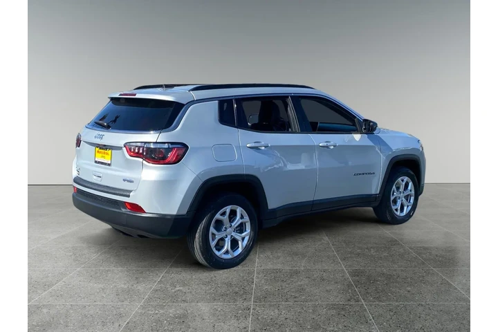 $25818 : Jeep Compass 2024 image 5