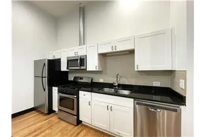 $2675 : Rental property with 2 bedro image 9