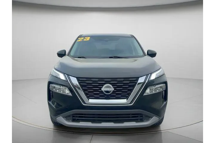 $17991 : Nissan Rogue 2023 SV 4dr Cro image 4