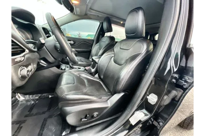 $14500 : Jeep Cherokee 2019 4x4 Limit image 10