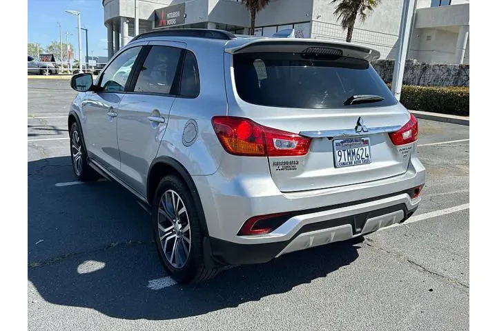 $18995 : Mitsubishi Outlander Sport 2 image 5