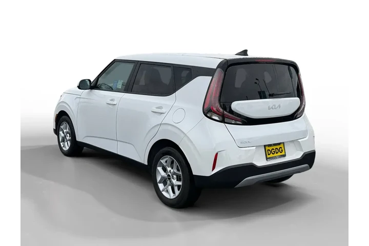 $16801 : Kia Soul 2024 S 4dr Crossove image 2