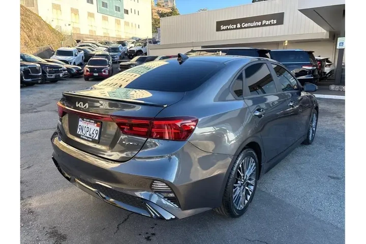 $22498 : Kia Forte 2023 GT-Line 4dr S image 6