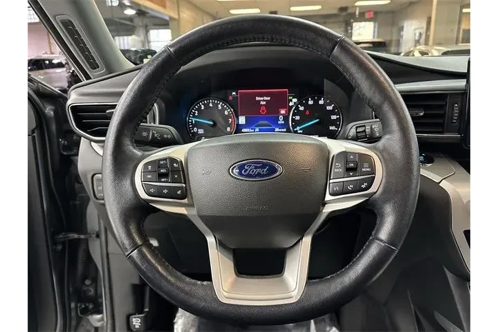 $28500 : Ford Explorer 2022 AWD XLT 4 image 6