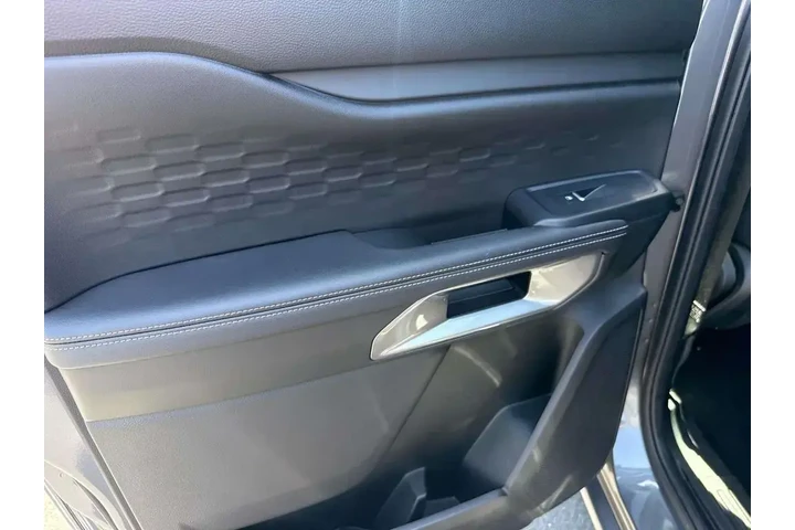 $37605 : Ford Ranger 2025 4x2 XLT 4dr image 9