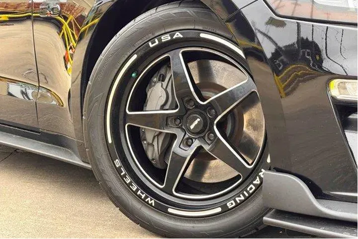 $39977 : Ford Mustang 2023 GT 2dr Fas image 2