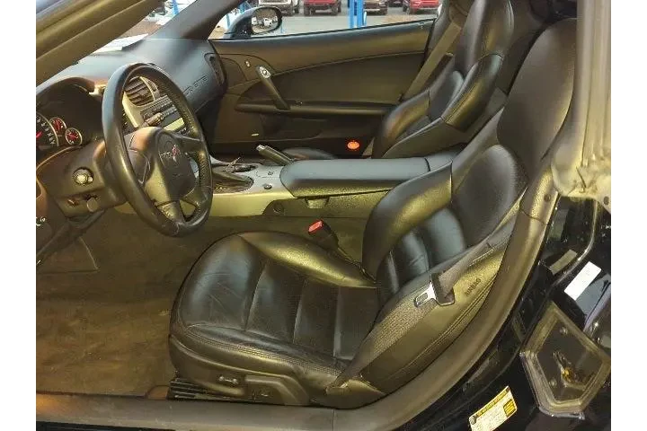 $21994 : Chevrolet Corvette 2005 2dr image 9