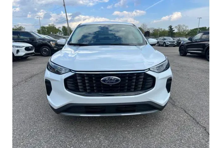 $23526 : Ford Escape 2023 AWD Active image 2