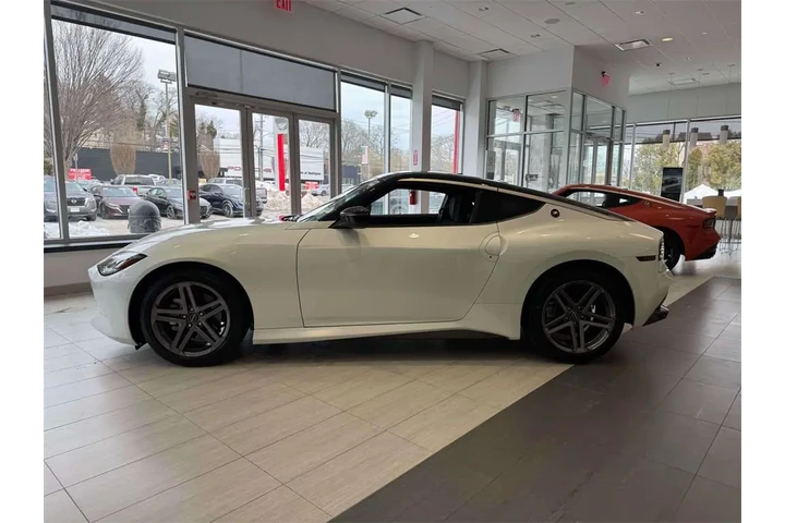 $36278 : Nissan Z 2024 Sport 2dr Coup image 5