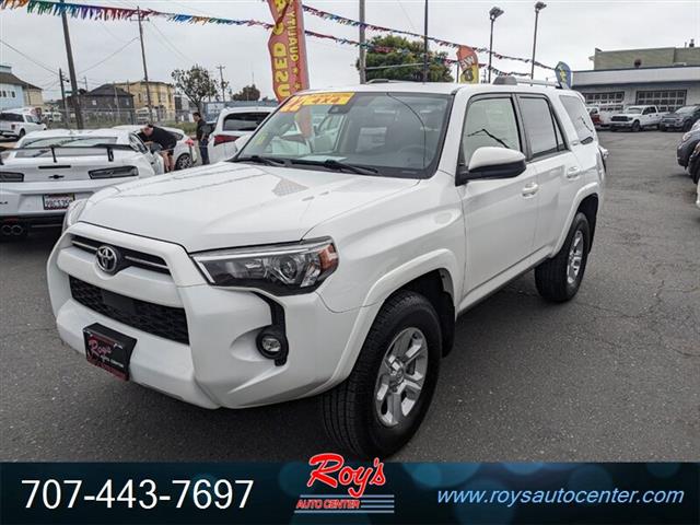 $34995 : 2022 4Runner SR5 4WD SUV image 3