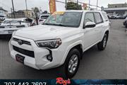 $34995 : 2022 4Runner SR5 4WD SUV thumbnail