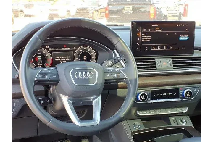 $30499 : Audi Q5 2024 AWD quattro S l image 9