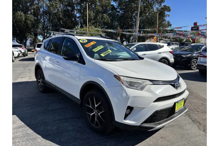 $18999 : 2016 RAV4 SE image 4