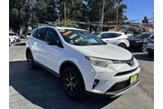 $18999 : 2016 RAV4 SE thumbnail