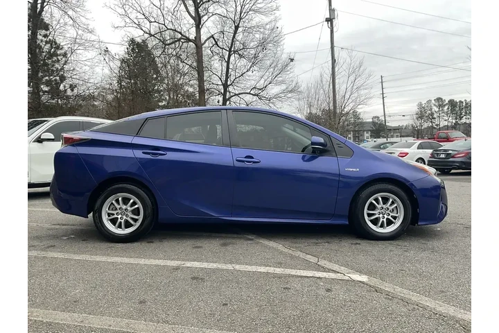 $17485 : Toyota Prius 2016 Two 4dr Ha image 4
