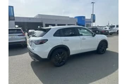 $30998 : Honda HR-V 2023 AWD Sport 4d thumbnail