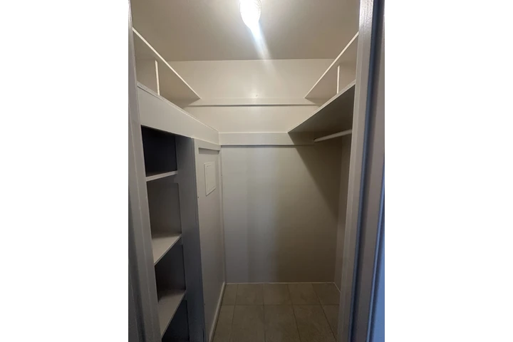 $1690 : Apt D 1 RECÁMARA EN LONG BEACH image 5