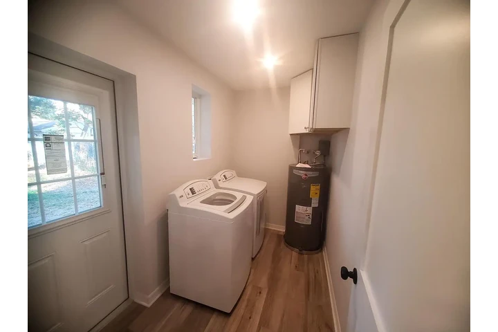 $900 : Comfortable 2 bedroom, 2 image 4