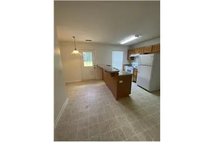 $1875 : Rental property with 3 bedro image 3