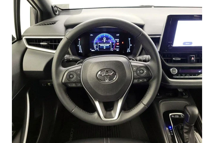 $25998 : Toyota Corolla Hatchback 202 image 10