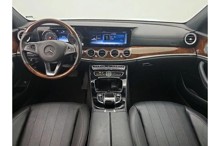 $22998 : Mercedes-Benz E-Class 2017 E image 9