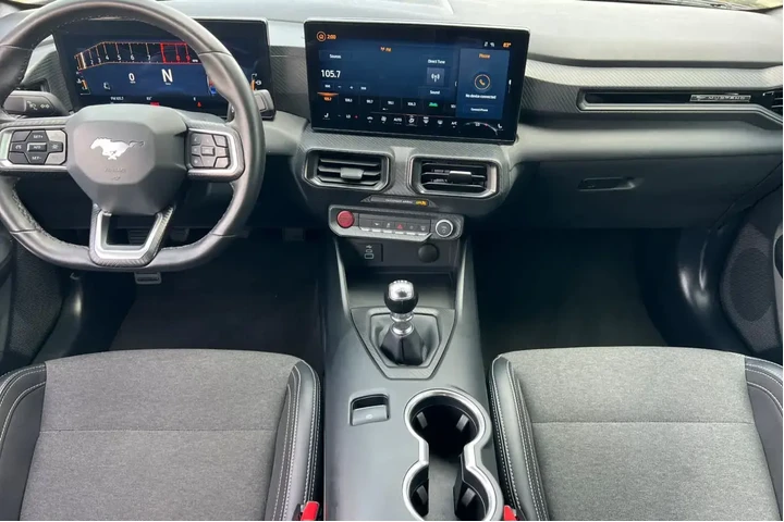 $40000 : Ford Mustang 2024 GT 2dr Fas image 3