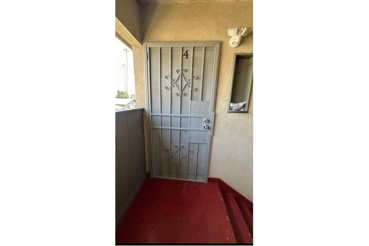 $2350 : Rento Apartment Slauson y Figu image 10