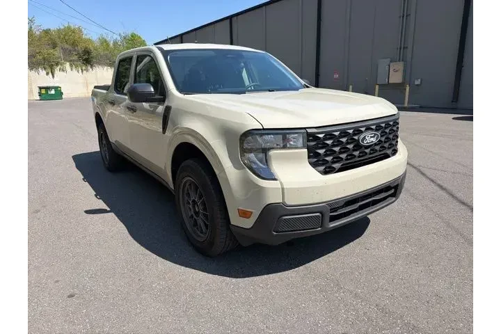 $26995 : Ford Maverick 2025 AWD XL 4d image 1