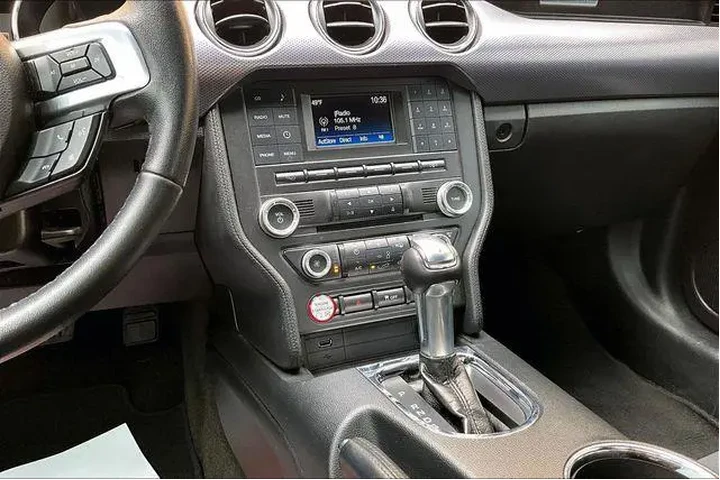 $24000 : Ford Mustang 2017 GT 2dr Fas image 9