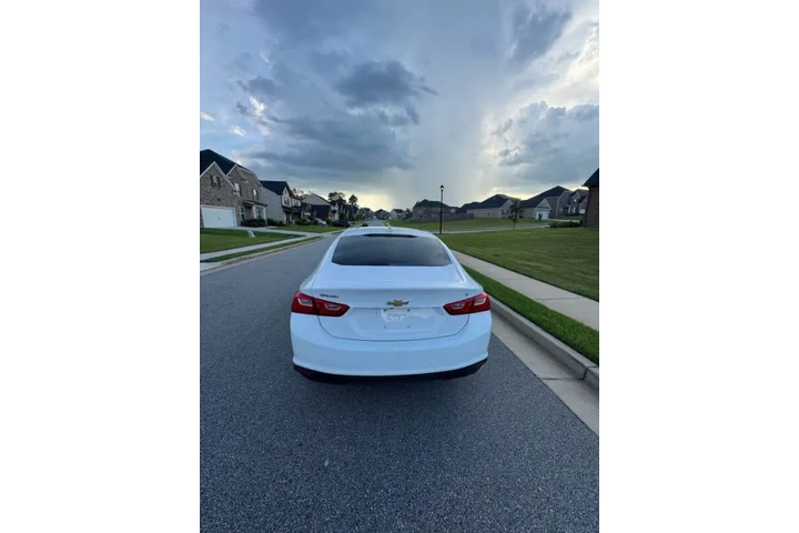 $6500 : 2016 Malibu LT image 9