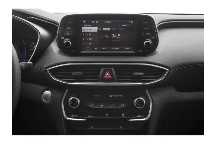 $17999 : 2020 Santa Fe SEL image 8