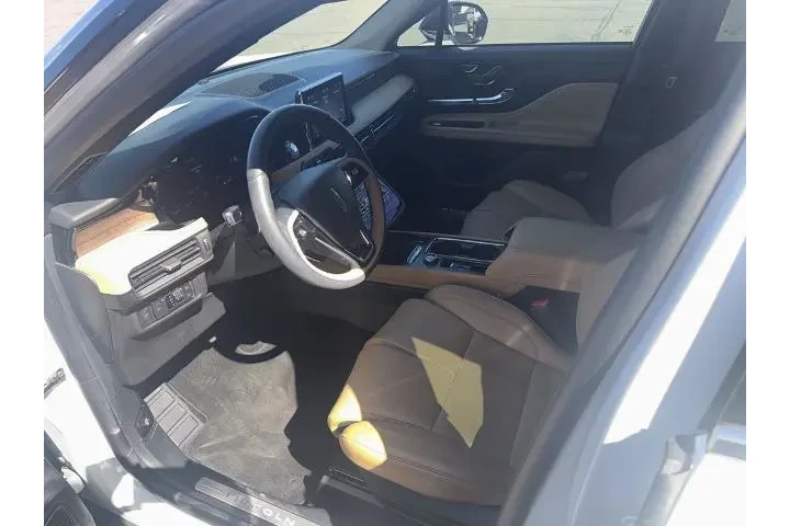 $33998 : Lincoln Corsair 2022 AWD Res image 2