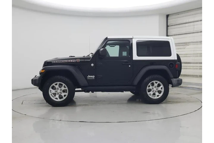 $27998 : Jeep Wrangler 2021 4x4 Islan image 3