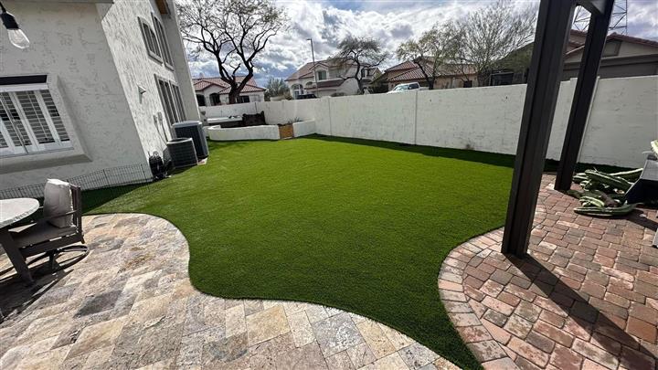 Artificial Turf, Sod installat image 3