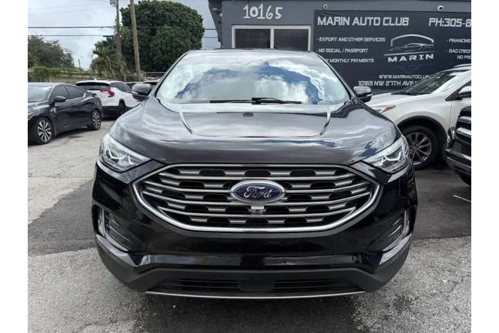 $9800 : 2019 Edge Titanium image 1