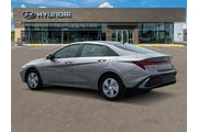 $19730 : Hyundai ELANTRA 2024 SE 4dr thumbnail