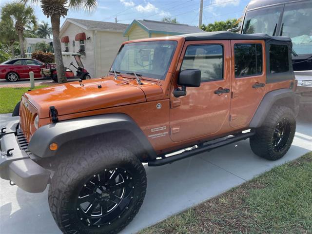 $12000 : 2010 Jeep Wrangler Unlimited S image 1