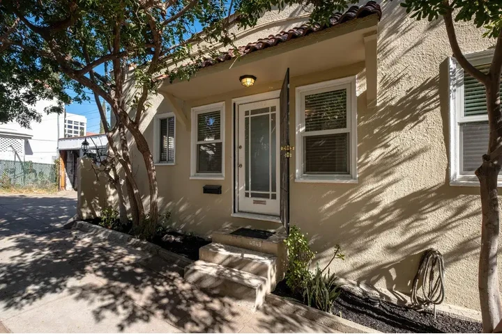 $1100 : Cozy 1-Bedroom and 1-Bathroom image 10