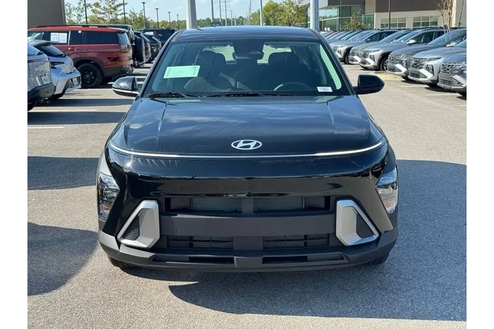 $25199 : Hyundai KONA 2026 SE 4dr SUV image 4