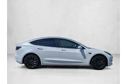 $20955 : Tesla Model 3 2022 4dr Sedan thumbnail