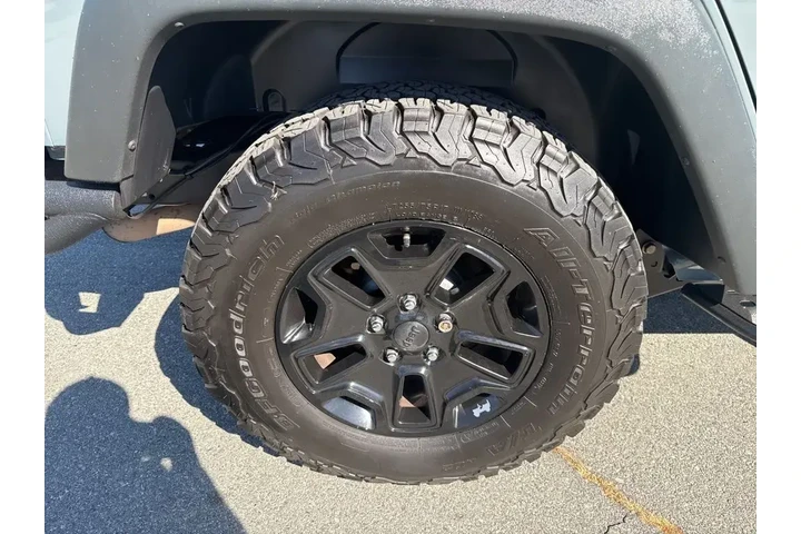 $17981 : Jeep Wrangler Unlimited 2015 image 10