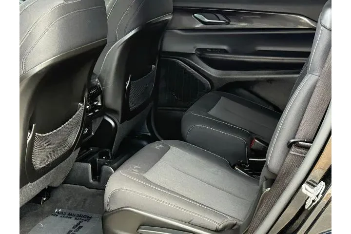 $27489 : Jeep Grand Cherokee L 2023 4 image 7