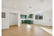 $1450 : 1 bed 1ba Apt in Koreatown thumbnail