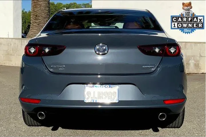 $25985 : Mazda Mazda3 Sedan 2023 AWD image 4