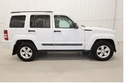 $10000 : Jeep Liberty 2012 4x4 Sport thumbnail