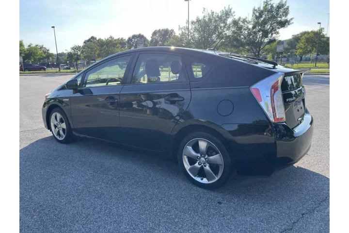 $11500 : 2013 Prius Persona Series SE image 8