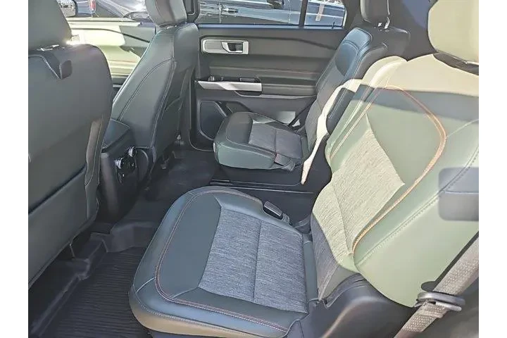 $37383 : Ford Explorer 2022 AWD Timbe image 3